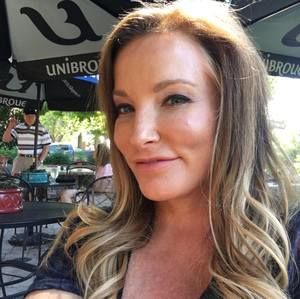 Meet your Posher, Deanna